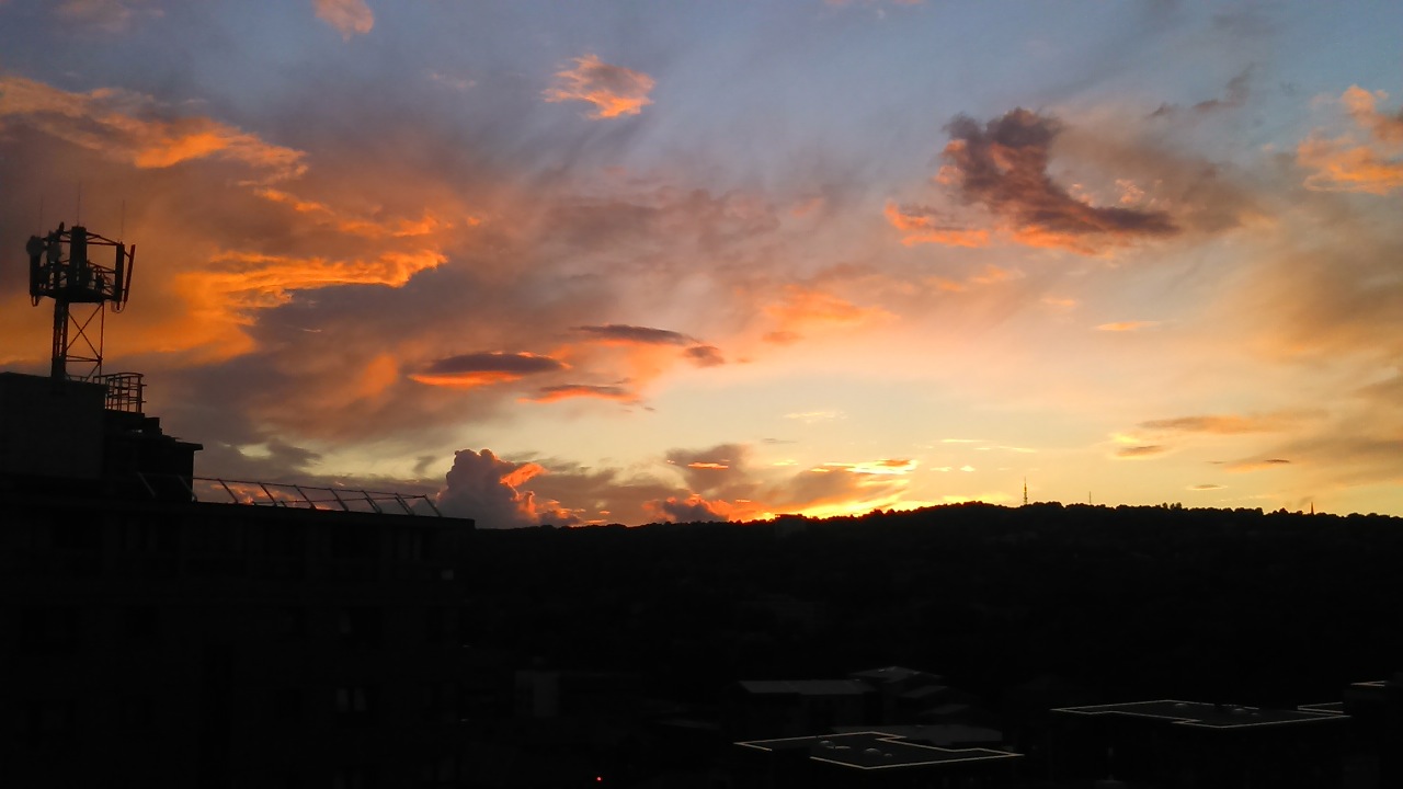 Sunset from tower block by s t e v e Woan			
					</div><!-- .entry-content -->
		
		<footer>
		
		
		
					
					</footer><!-- .entry-meta -->
	</article><!-- #post -->
				
											
				
		
<hr class=