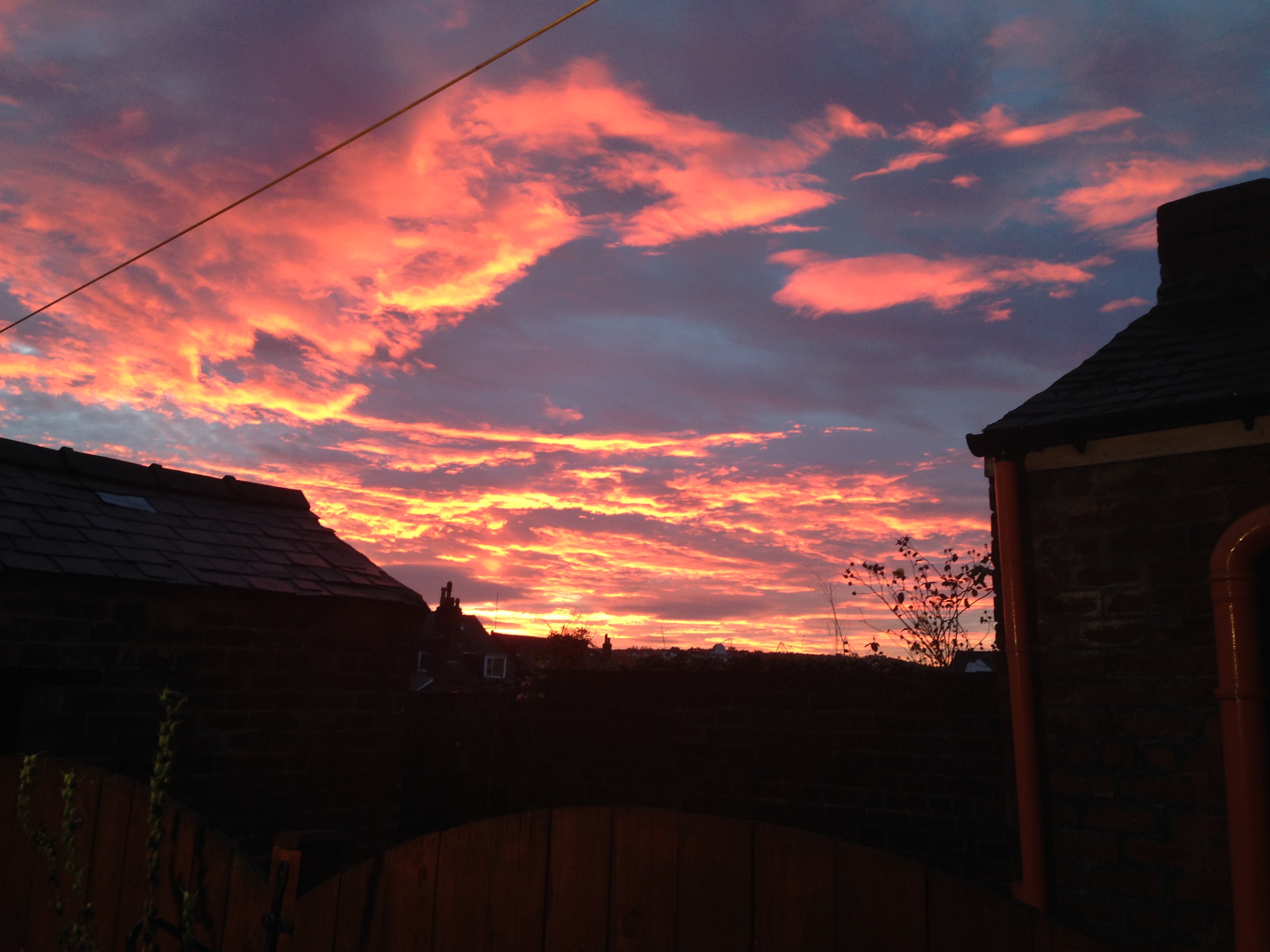 Fire sky above Sheffield			
					</div><!-- .entry-content -->
		
		<footer>
		
		
		
					
					</footer><!-- .entry-meta -->
	</article><!-- #post -->
				
											
				
		
<hr class=