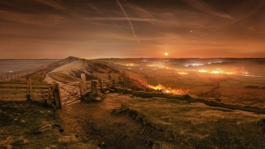 Fwd: Mam Tor with the blood moon, Castleton			
					</div><!-- .entry-content -->
		
		<footer>
		
		
		
					
					</footer><!-- .entry-meta -->
	</article><!-- #post -->
				
											
				
		
<hr class=