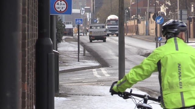 Cyclists complain of dangerous conditions on Carlisle Street