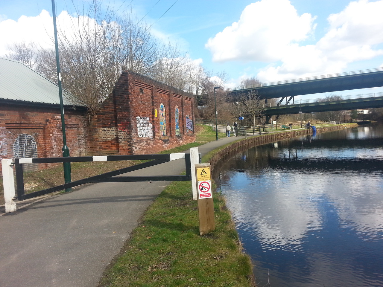 Fwd: Tinsley Viaduct			
					</div><!-- .entry-content -->
		
		<footer>
		
		
		
					
					</footer><!-- .entry-meta -->
	</article><!-- #post -->
				
											
				
		
<hr class=