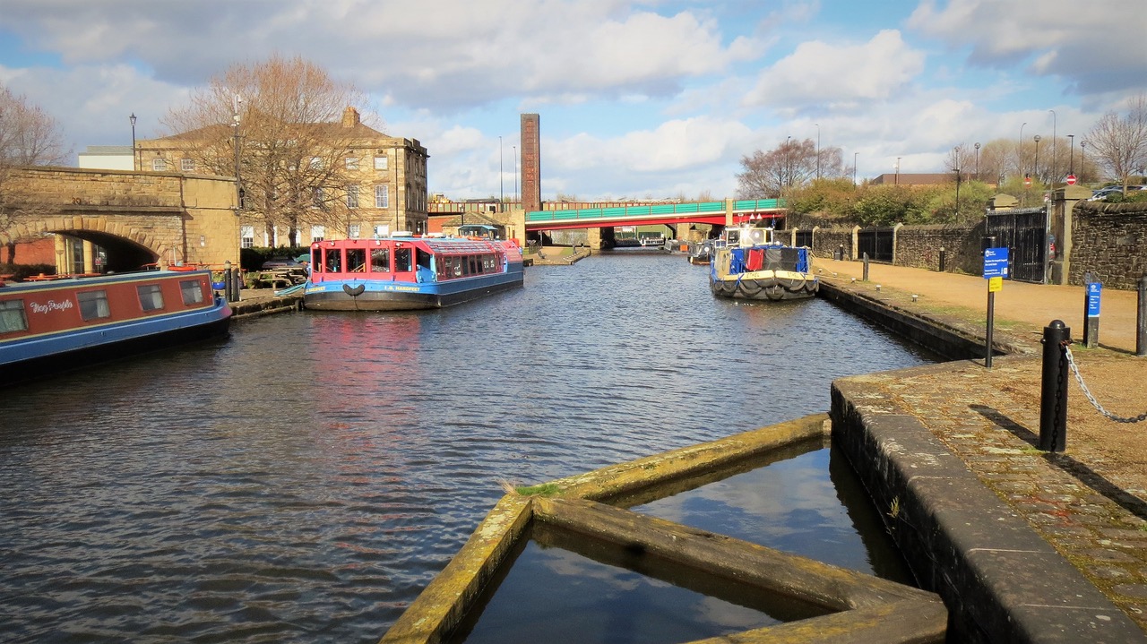 Fwd: Victoria Quays.			
					</div><!-- .entry-content -->
		
		<footer>
		
		
		
					
					</footer><!-- .entry-meta -->
	</article><!-- #post -->
				
											
				
		
<hr class=