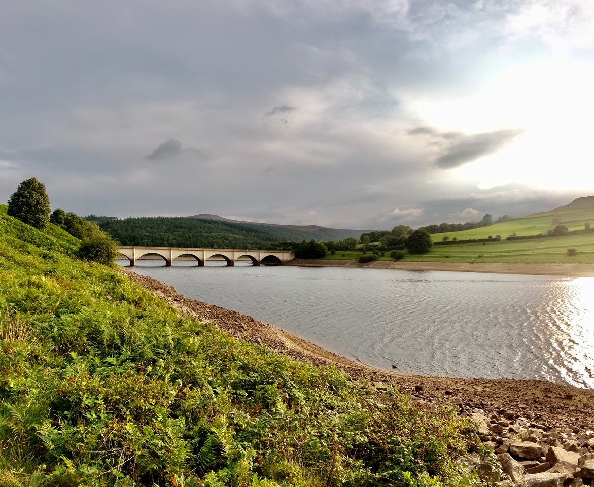 Fwd: Ashopton Viaduct Ladybower Reservoir. Keith Bown			
					</div><!-- .entry-content -->
		
		<footer>
		
		
		
					
					</footer><!-- .entry-meta -->
	</article><!-- #post -->
				
											
				
		
<hr class=