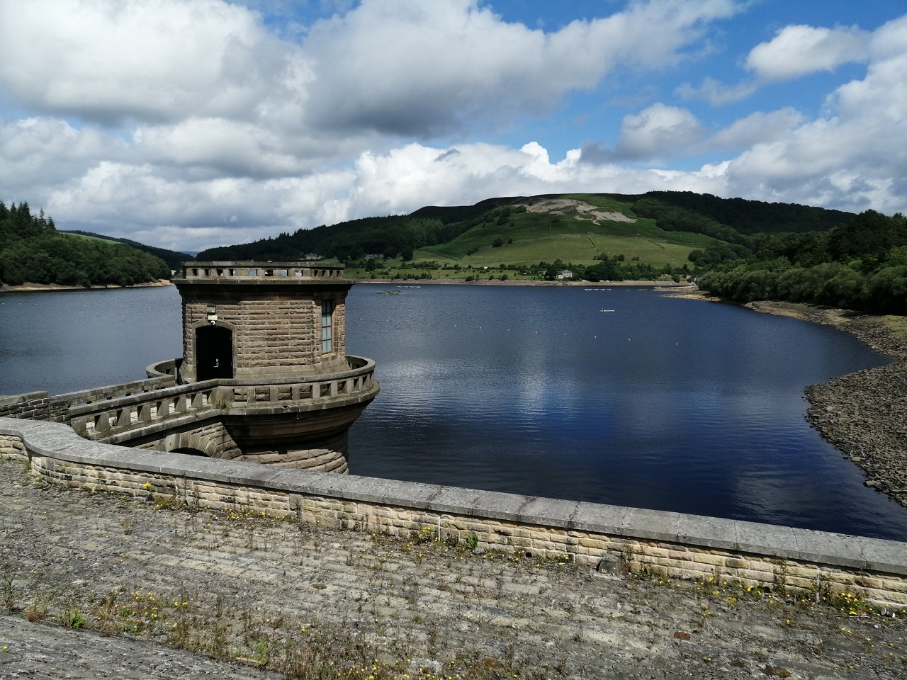 Fwd: Ladybower by Stuart Spooner			
					</div><!-- .entry-content -->
		
		<footer>
		
		
		
					
					</footer><!-- .entry-meta -->
	</article><!-- #post -->
				
											
				
		
<hr class=
