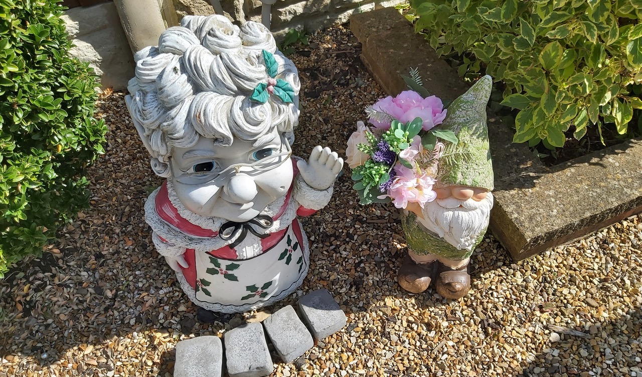 Fwd: Photograph by K Johnson.			
					</div><!-- .entry-content -->
		
		<footer>
		
		
		
					
					</footer><!-- .entry-meta -->
	</article><!-- #post -->
				
											
				
		
<hr class=