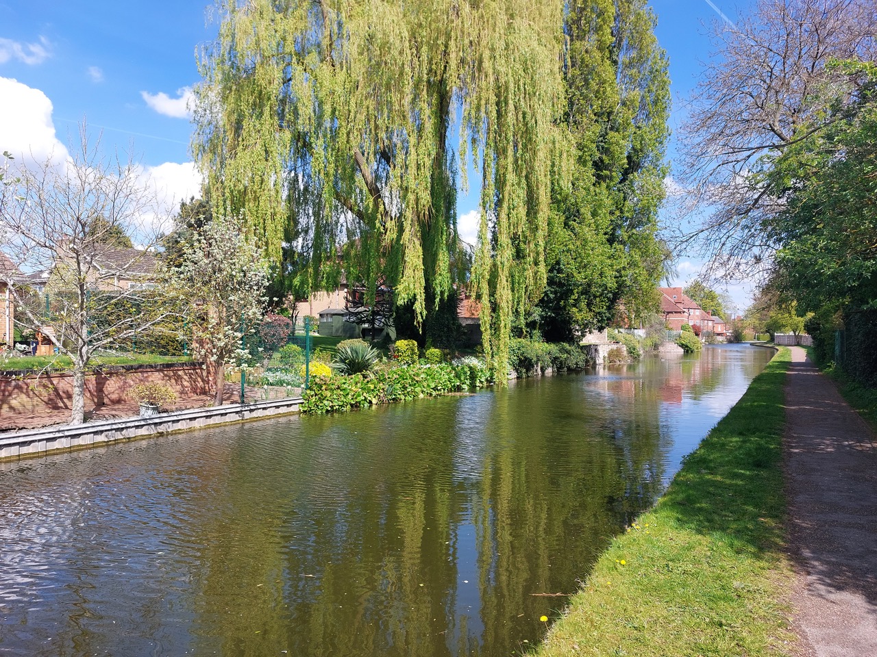 Fwd: Worksop canal by Gullface London			
					</div><!-- .entry-content -->
		
		<footer>
		
		
		
					
					</footer><!-- .entry-meta -->
	</article><!-- #post -->
				
											
				
		
<hr class=