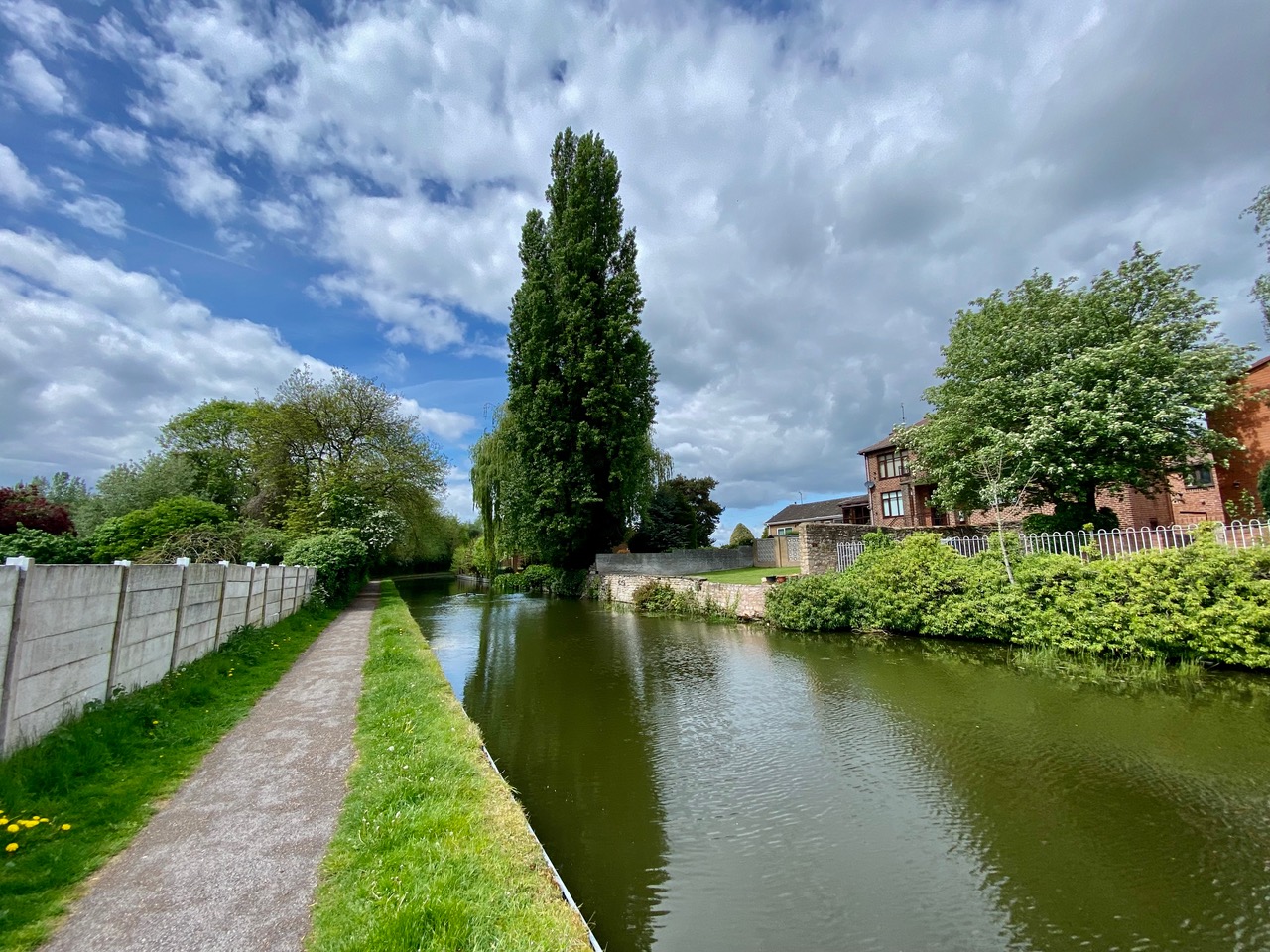 Fwd: Chesterfield Canal Worksop. Keith Bown			
					</div><!-- .entry-content -->
		
		<footer>
		
		
		
					
					</footer><!-- .entry-meta -->
	</article><!-- #post -->
				
											
				
		
<hr class=