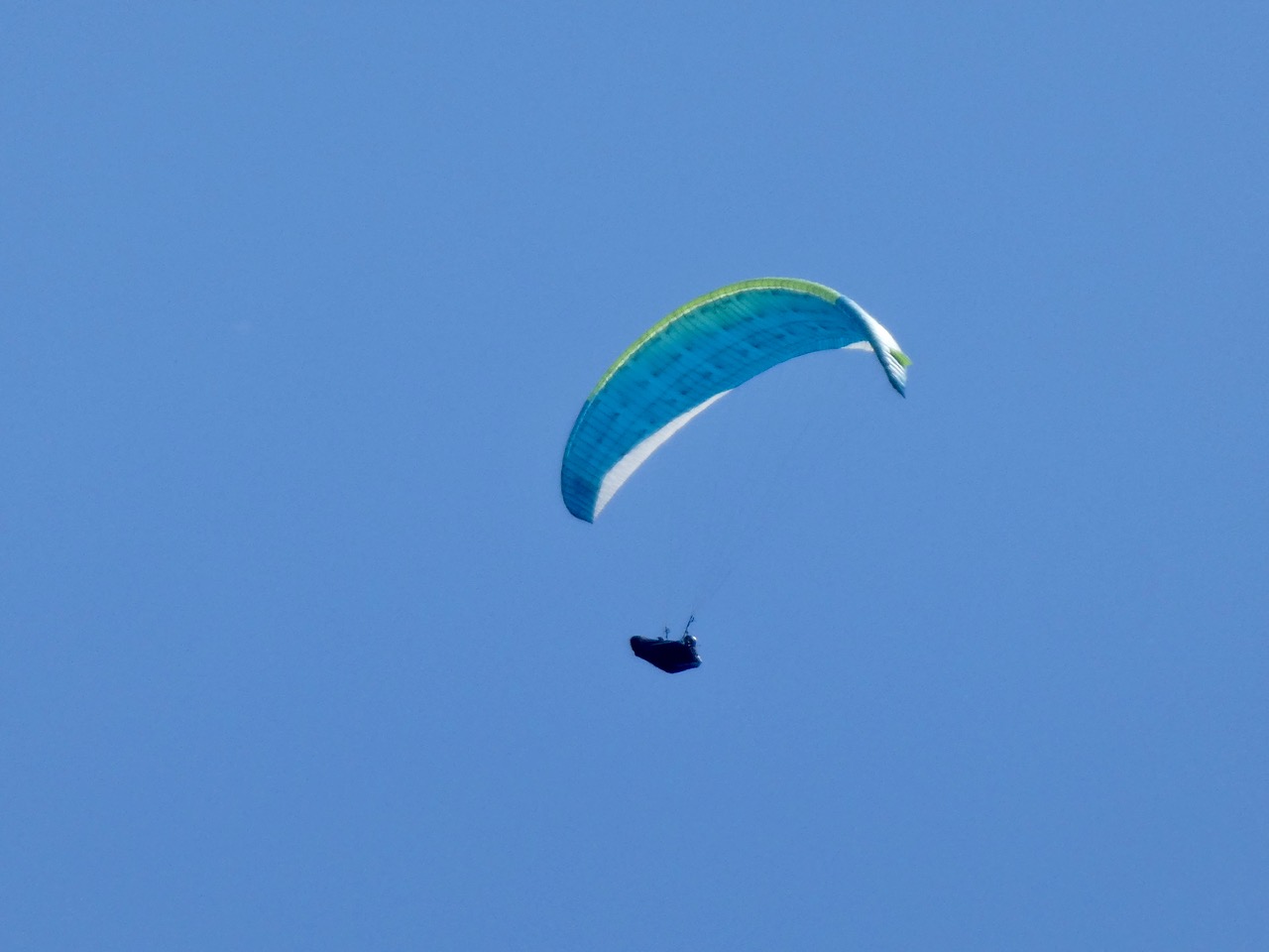 Fwd: Paragliding over Sheffield. Keith Bown			
					</div><!-- .entry-content -->
		
		<footer>
		
		
		
					
					</footer><!-- .entry-meta -->
	</article><!-- #post -->
				
											
				
		
<hr class=