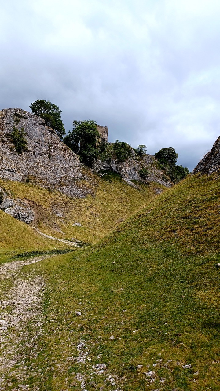 Fwd: By Mark Winter- Pevril Castle, Castleton			
					</div><!-- .entry-content -->
		
		<footer>
		
		
		
					
					</footer><!-- .entry-meta -->
	</article><!-- #post -->
				
											
				
		
<hr class=