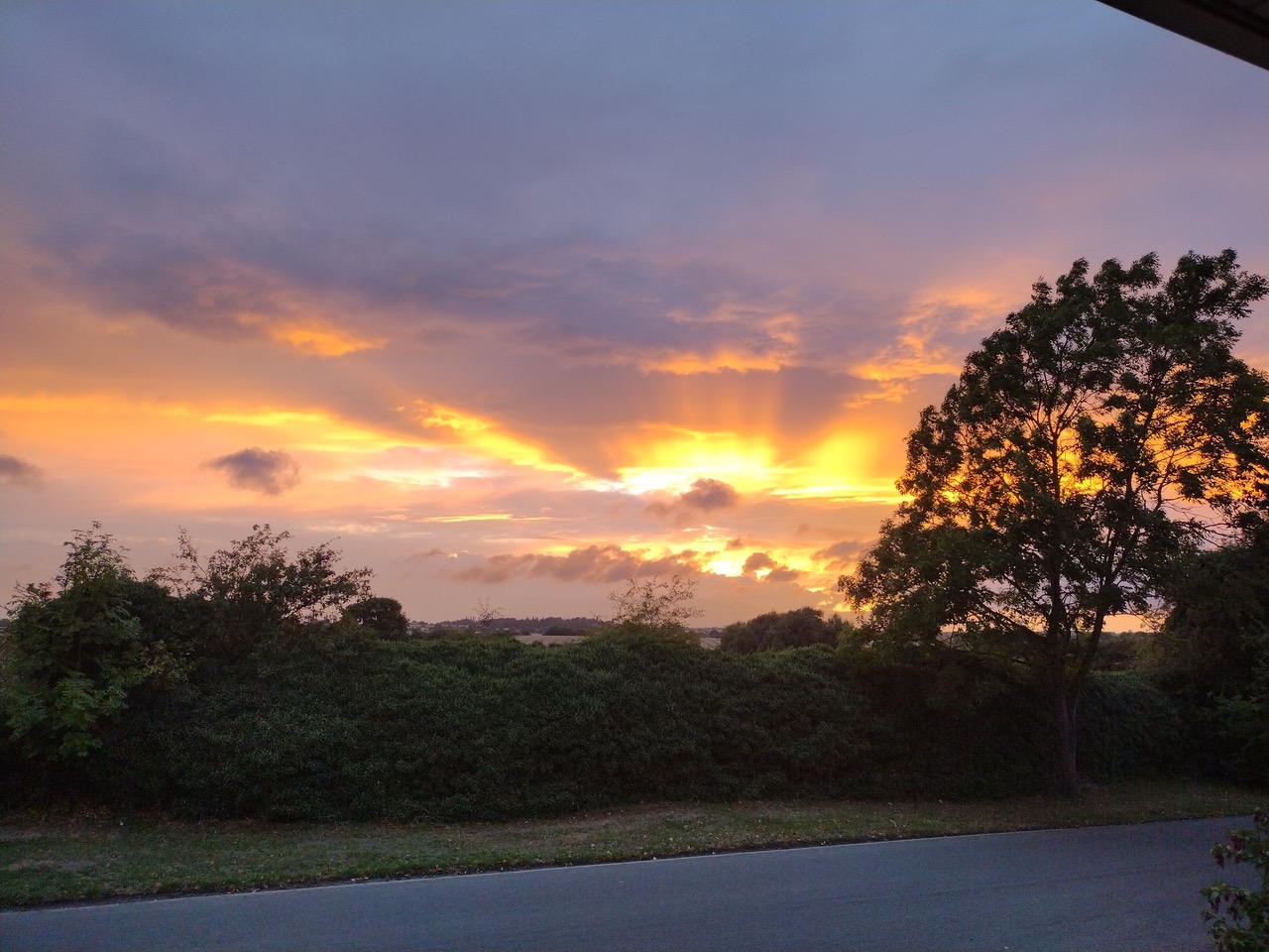 Fwd: Photograph by MFH, Evening sky North Anston			
					</div><!-- .entry-content -->
		
		<footer>
		
		
		
					
					</footer><!-- .entry-meta -->
	</article><!-- #post -->
				
											
				
		
<hr class=