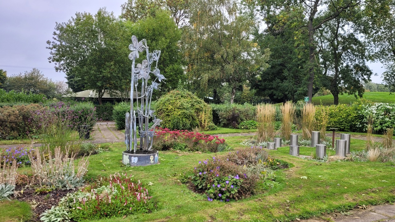 Fwd: Greg Howarth High Hazel’s Park Handsworth			
					</div><!-- .entry-content -->
		
		<footer>
		
		
		
					
					</footer><!-- .entry-meta -->
	</article><!-- #post -->
				
											
				
		
<hr class=