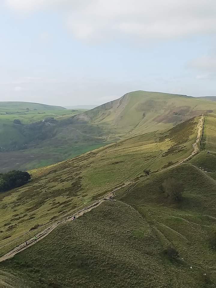 Fwd: By M Winter- Mam Tor in distance			
					</div><!-- .entry-content -->
		
		<footer>
		
		
		
					
					</footer><!-- .entry-meta -->
	</article><!-- #post -->
				
											
				
		
<hr class=