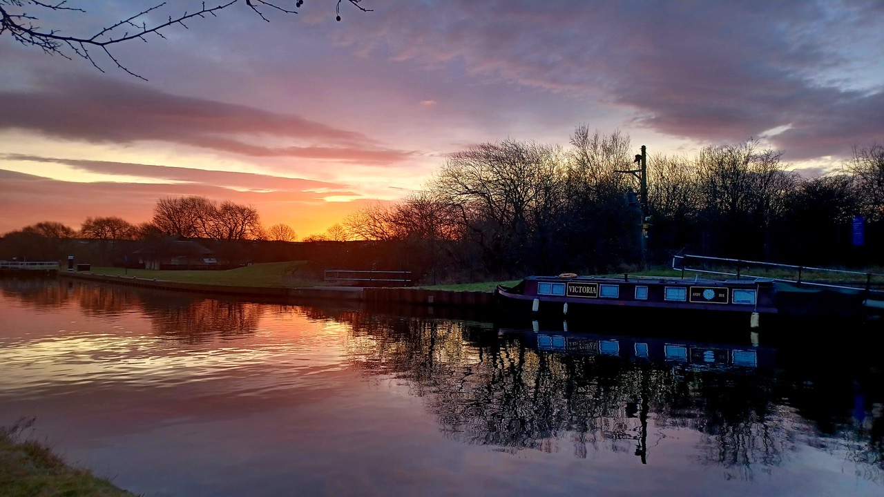 Fwd: By M.Winter- Eastwood canal sunrise			
					</div><!-- .entry-content -->
		
		<footer>
		
		
		
					
					</footer><!-- .entry-meta -->
	</article><!-- #post -->
				
											
				
		
<hr class=