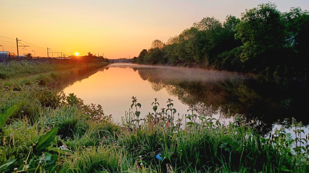Fwd: By M.Winter- Eastwood canal.			
					</div><!-- .entry-content -->
		
		<footer>
		
		
		
					
					</footer><!-- .entry-meta -->
	</article><!-- #post -->
				
											
				
		
<hr class=