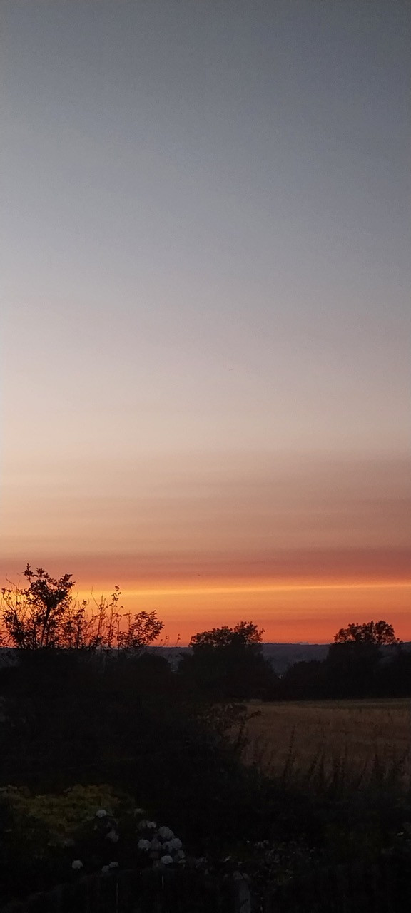 Fwd: Sunset, by Faith B (age:11 &frac34;) breaks			
					</div><!-- .entry-content -->
		
		<footer>
		
		
		
					
					</footer><!-- .entry-meta -->
	</article><!-- #post -->
				
											
				
		
<hr class=