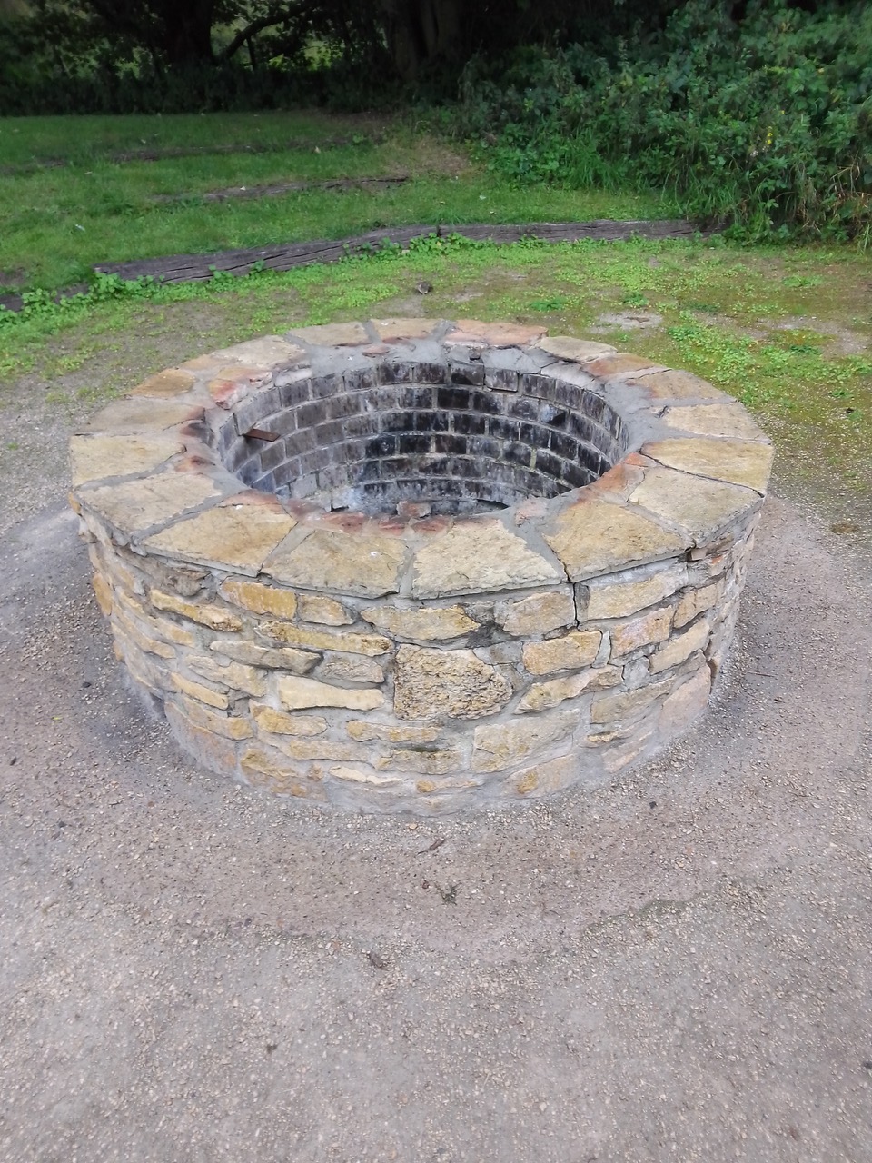 Fwd: Well at Creswell crags			
					</div><!-- .entry-content -->
		
		<footer>
		
		
		
					
					</footer><!-- .entry-meta -->
	</article><!-- #post -->
				
											
				
		
<hr class=
