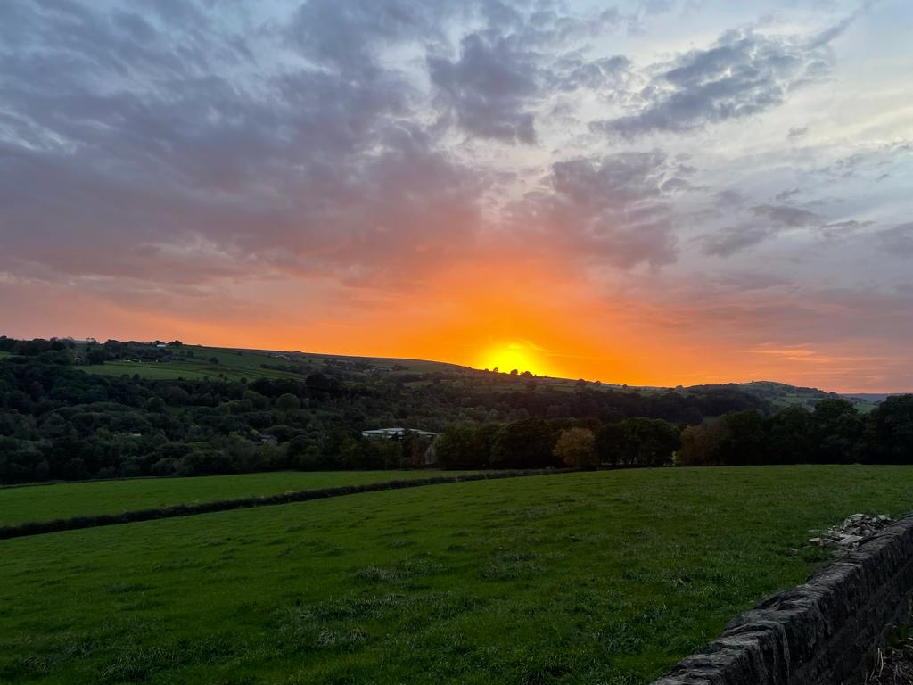 Fwd: Bradfield sunset			
					</div><!-- .entry-content -->
		
		<footer>
		
		
		
					
					</footer><!-- .entry-meta -->
	</article><!-- #post -->
				
											
				
		
<hr class=