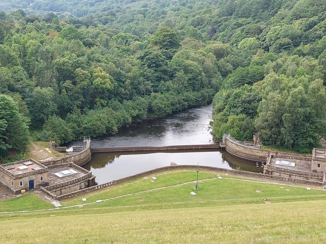Fwd: Derwent Dam			
					</div><!-- .entry-content -->
		
		<footer>
		
		
		
					
					</footer><!-- .entry-meta -->
	</article><!-- #post -->
				
											
				
		
<hr class=