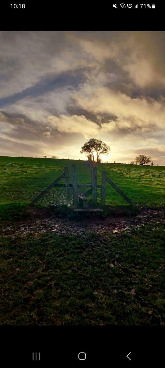 Fwd: By Markius Maximus – Between Elsecar and Wentworth.			
					</div><!-- .entry-content -->
		
		<footer>
		
		
		
					
					</footer><!-- .entry-meta -->
	</article><!-- #post -->
				
											
				
		
<hr class=