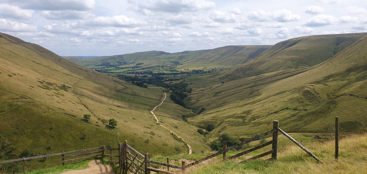 Fwd: Edale by Scott Jackson			
					</div><!-- .entry-content -->
		
		<footer>
		
		
		
					
					</footer><!-- .entry-meta -->
	</article><!-- #post -->
				
											
				
		
<hr class=