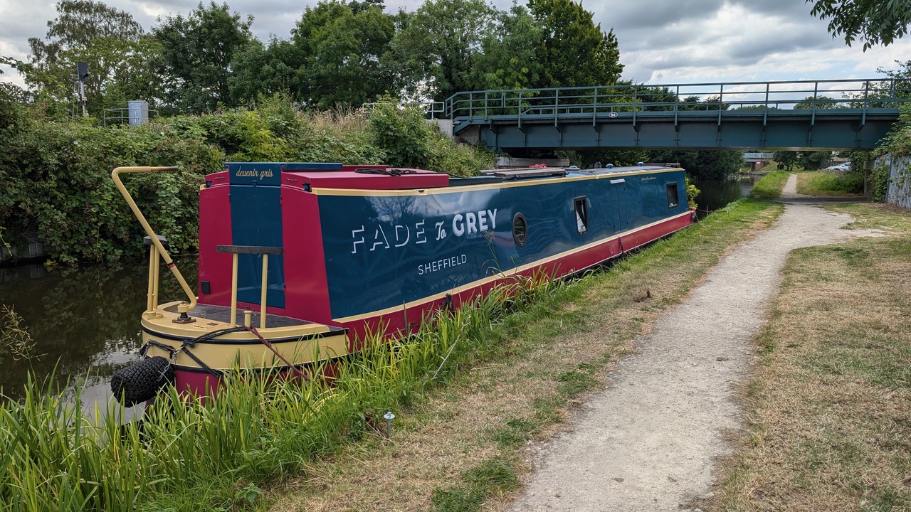 Fwd: Greg Howarth Chesterfield Canal East Stockwith			
					</div><!-- .entry-content -->
		
		<footer>
		
		
		
					
					</footer><!-- .entry-meta -->
	</article><!-- #post -->
				
											
				
		
<hr class=